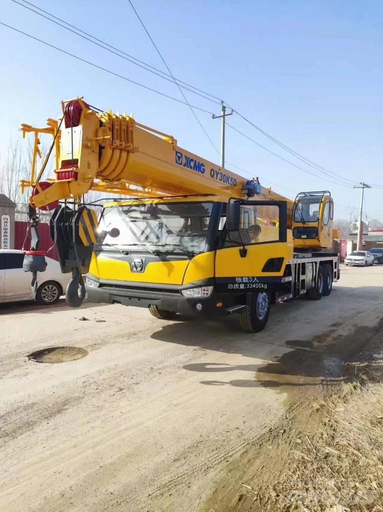 XCMG QY30T Macara pentru orice teren