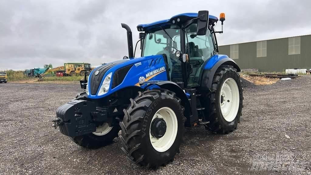 New Holland T6.155 Tractoare