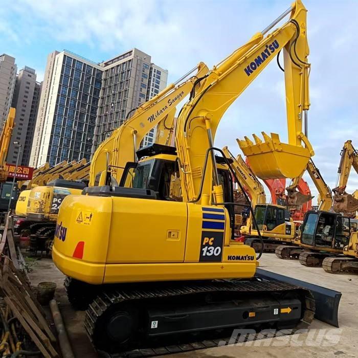 Komatsu PC 130 Excavatoare pe șenile
