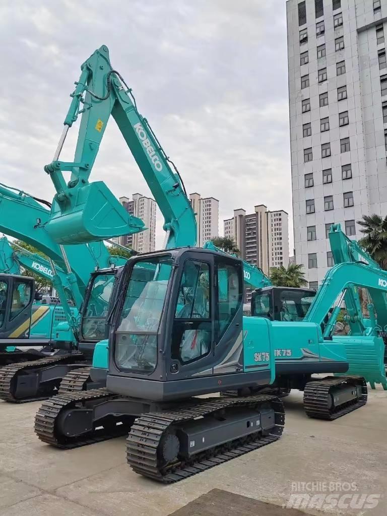 Kobelco SK 75 Excavatoare 7t - 12t