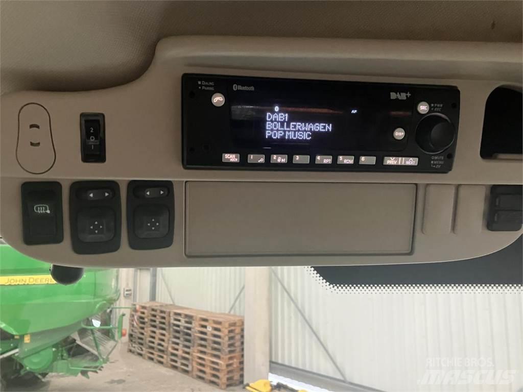 John Deere 6R 215 Tractoare