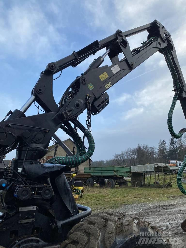 John Deere 1270 G Combine forestiere