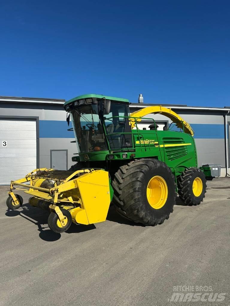 John Deere 7200 Forajere cu autopropulsare