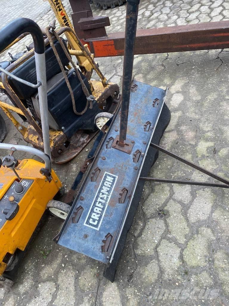  gårdrive lille Utilaje întreţinere terenuri - Altele