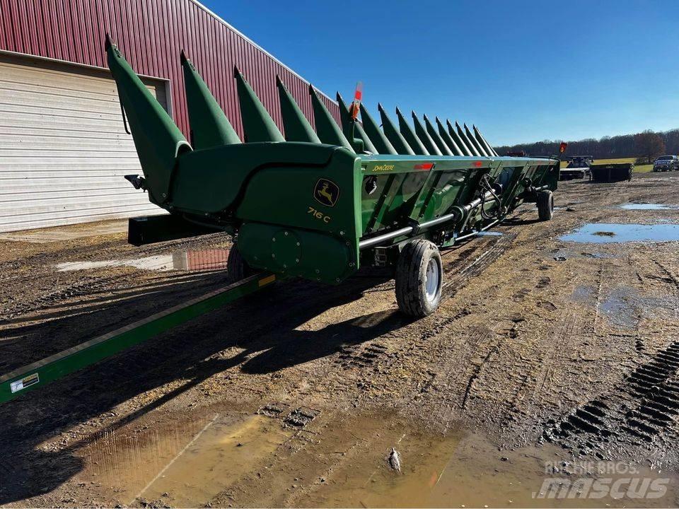 John Deere 716c Combine capete pentru culegatoare