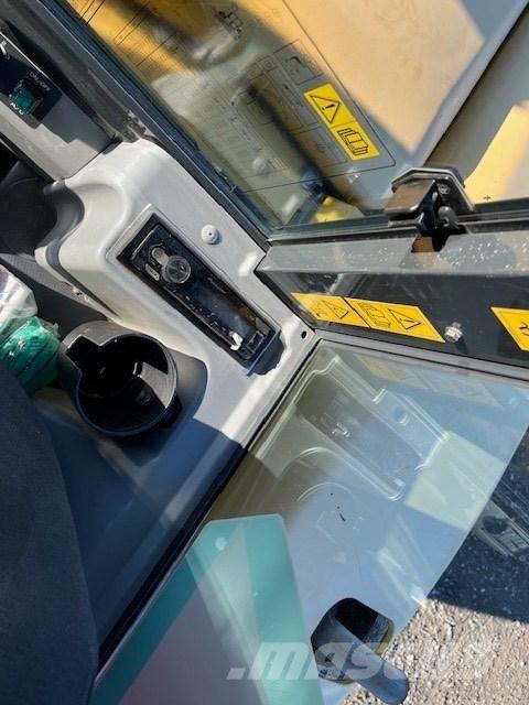 Komatsu PC 80 MR Excavatoare 7t - 12t