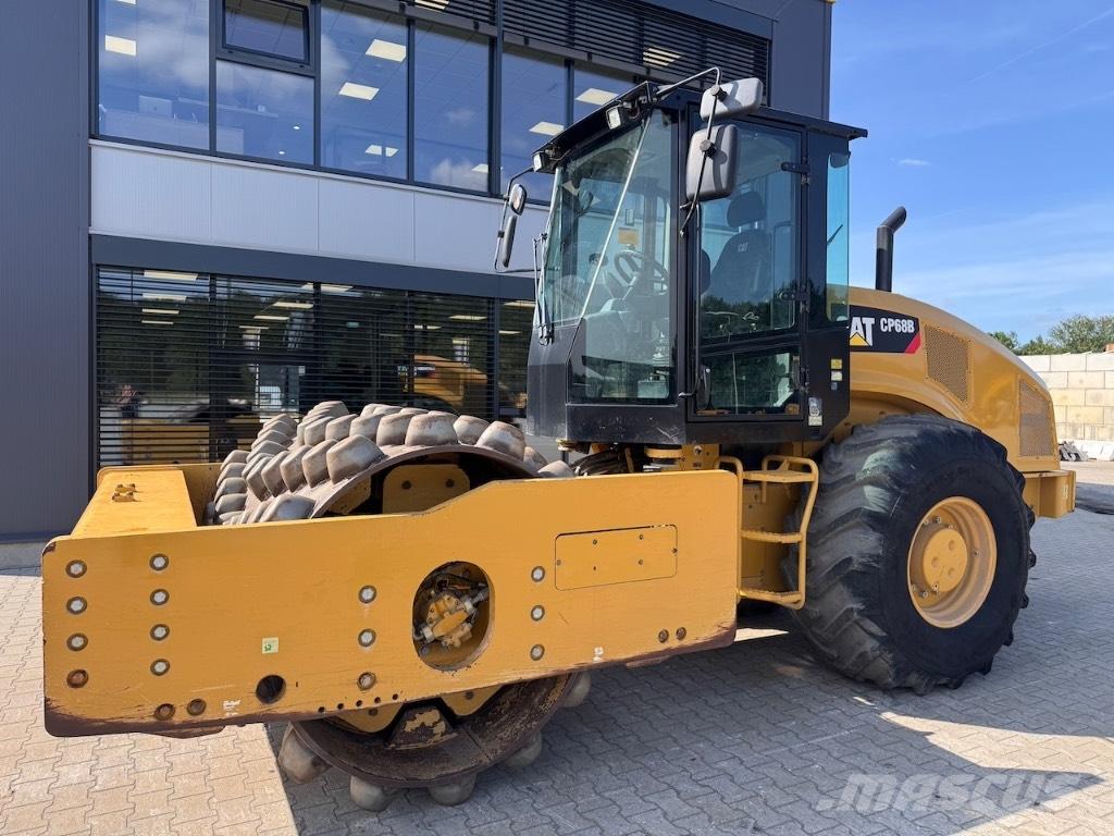 CAT CP 68 B Compactoare sol