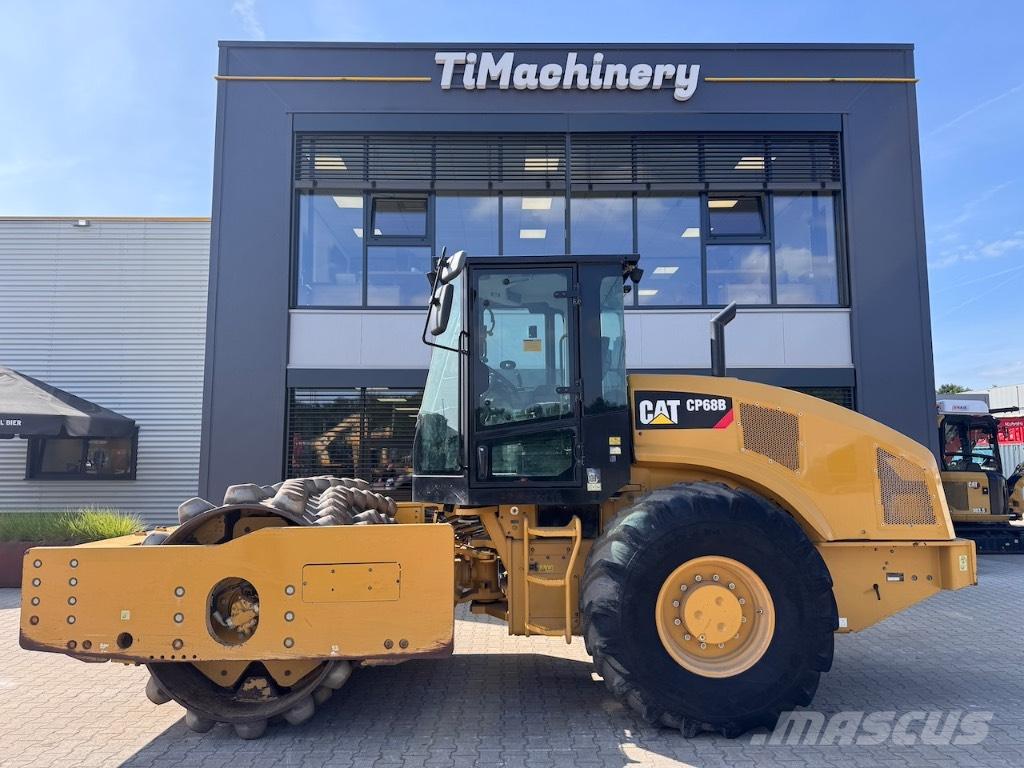 CAT CP 68 B Compactoare sol