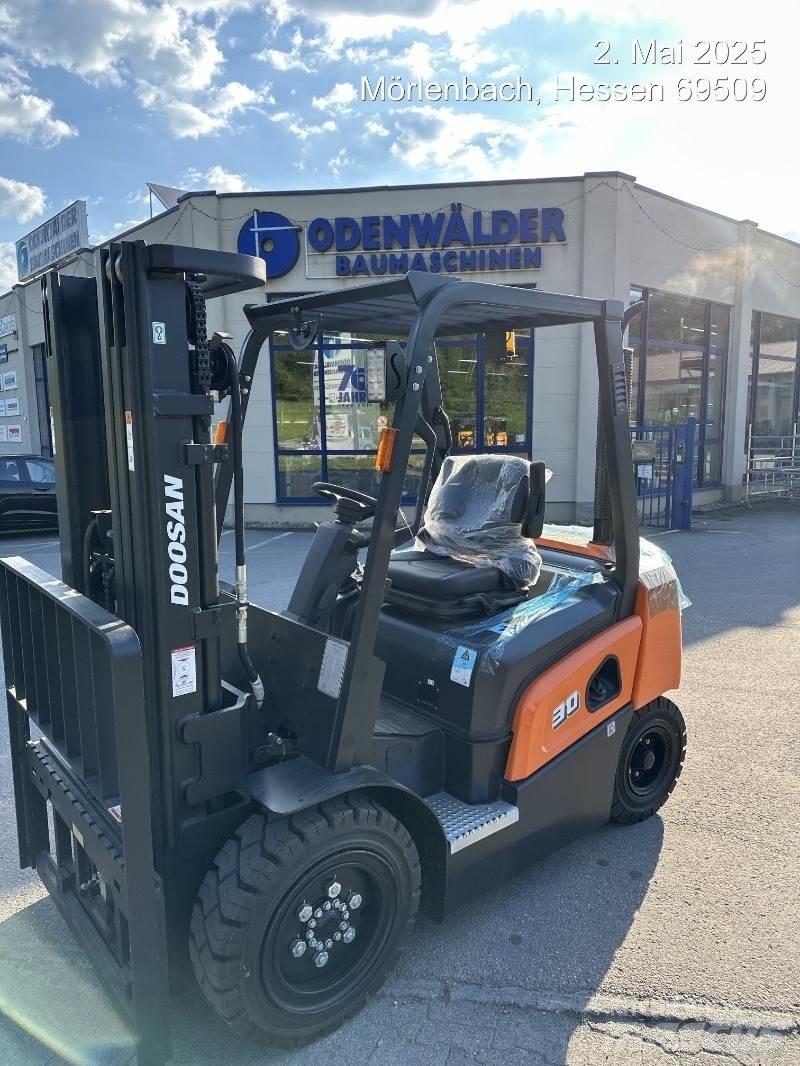Doosan D30NXP Stivuitor diesel