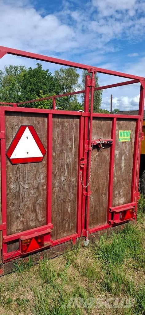 KMA Djurvagn Alte remorci