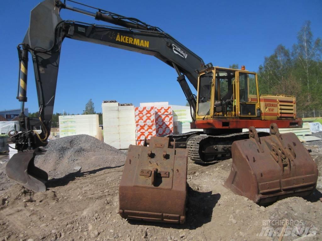 Åkerman H 14 B Excavatoare pe șenile
