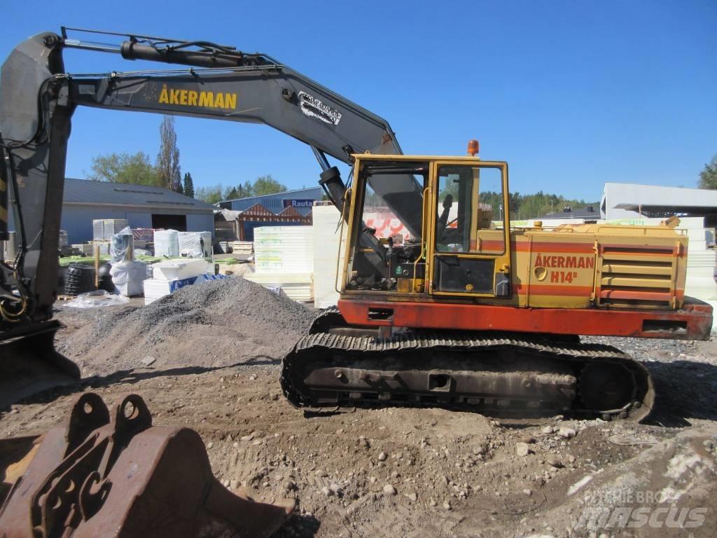 Åkerman H 14 B Excavatoare pe șenile
