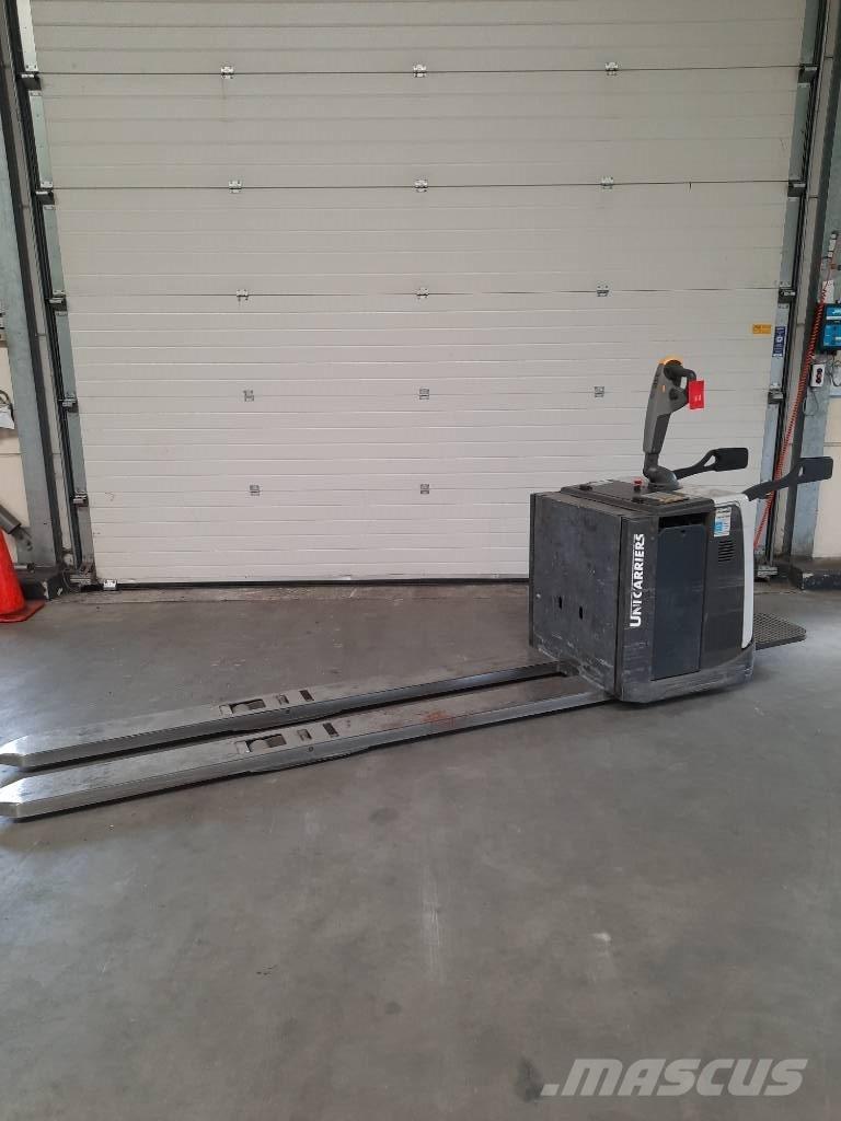UniCarriers 200PMR Transpaleta cu platforma