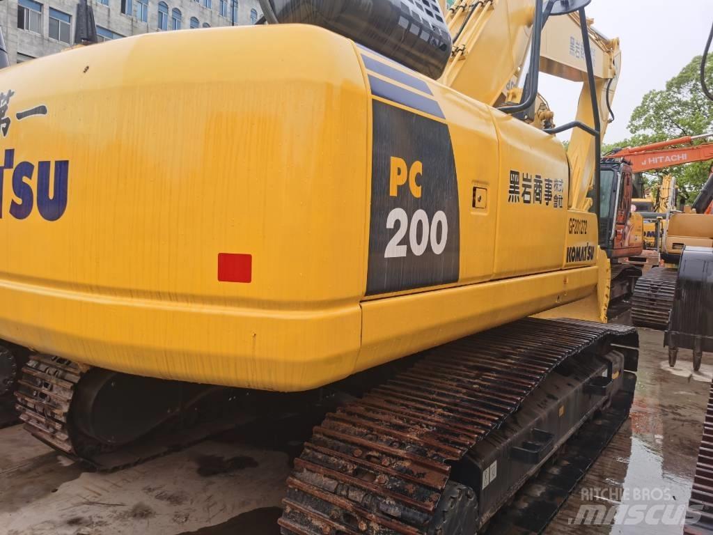 Komatsu PC 200-8 Excavatoare pe șenile
