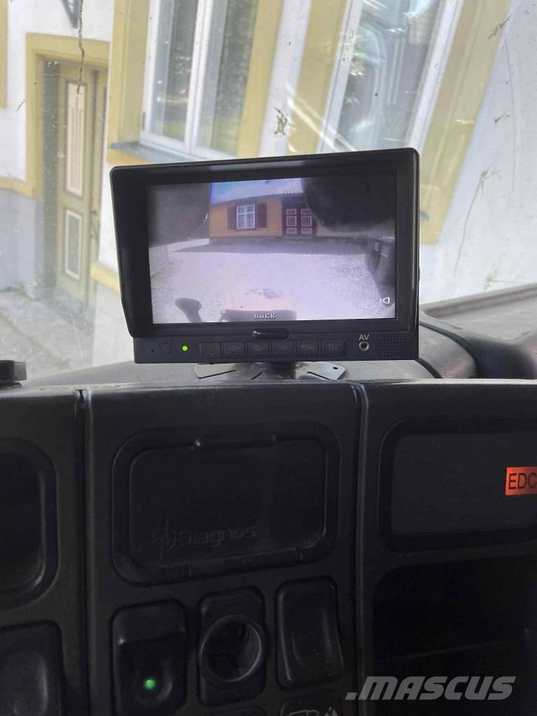 Scania 124 C 420 Camion cu carlig de ridicare