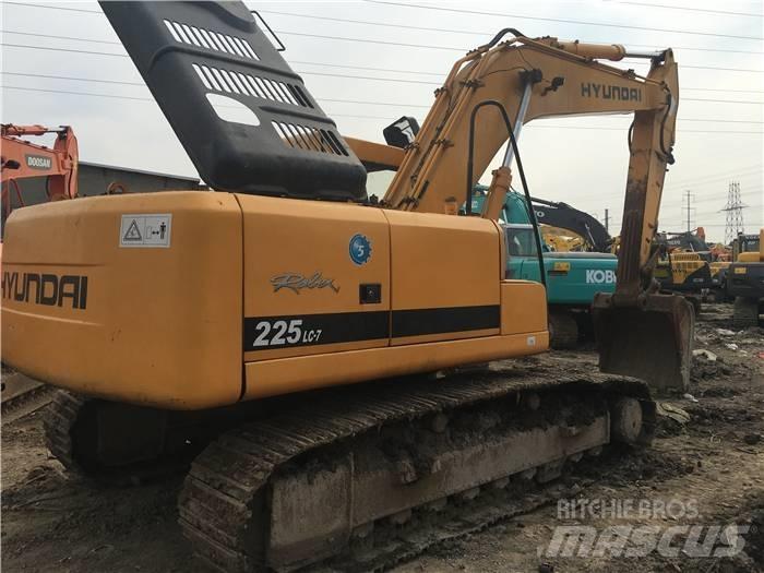 Hyundai R220LC-7 Excavatoare pe șenile
