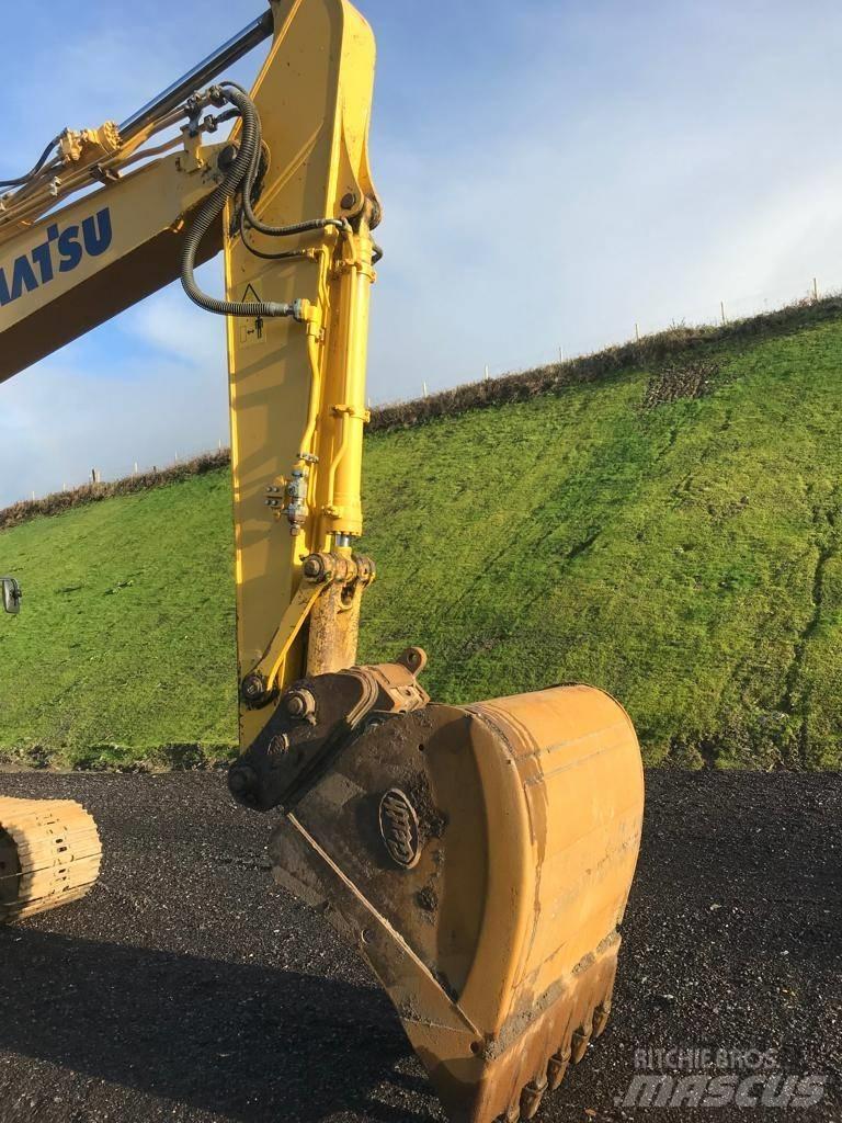 Komatsu PC210-11 Excavatoare pe șenile
