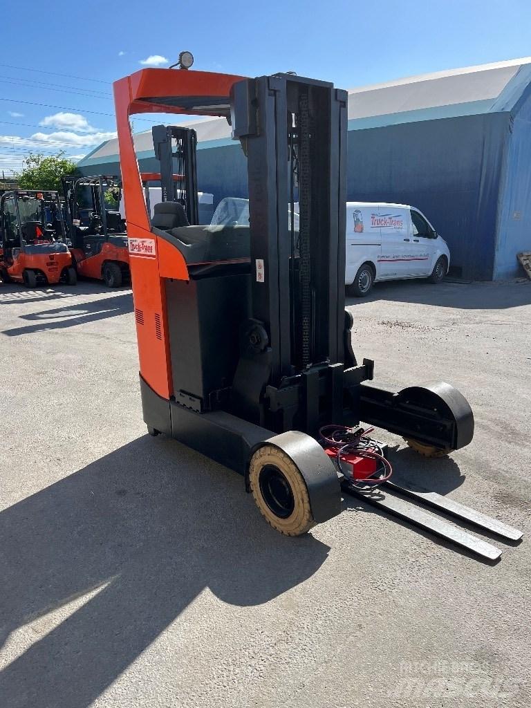 Toyota RRE160R Stivuitor cu catarg retractabil