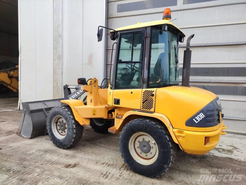 Volvo L 30 B Incarcator pe pneuri