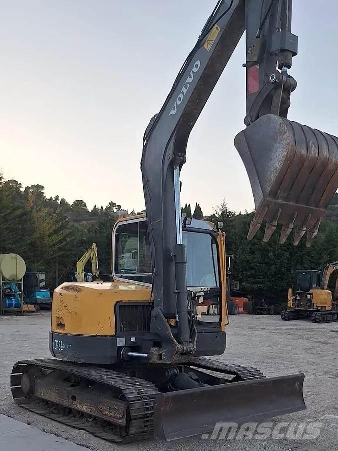 Volvo ECR88PLUS Excavatoare 7t - 12t