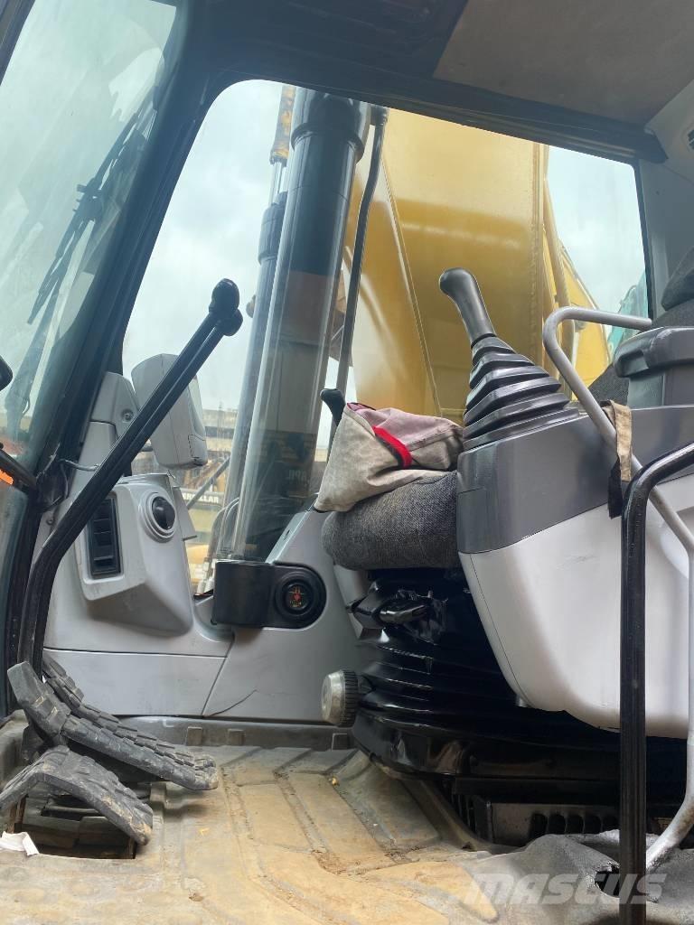CAT 330 D Excavatoare pe șenile
