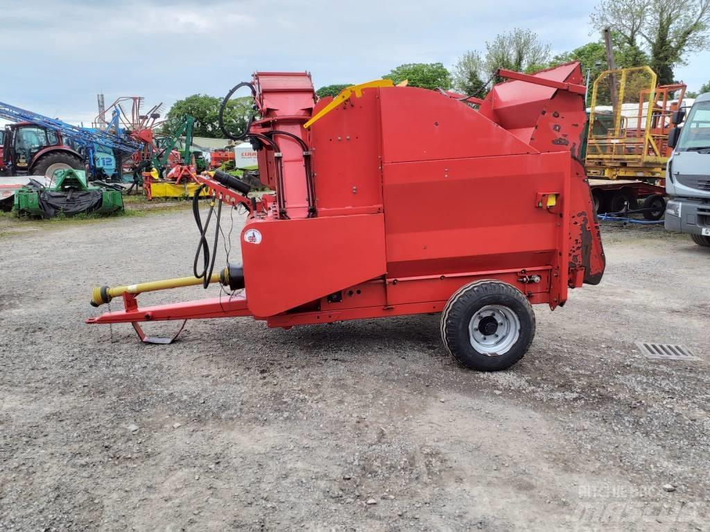 TEAGLE TOMAHAWK 8100 Debalotare, taiere, impachetare