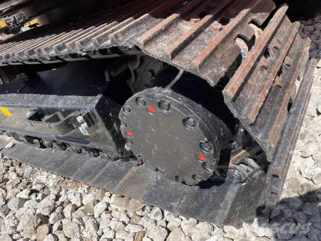 Hitachi 120 Excavatoare pe șenile
