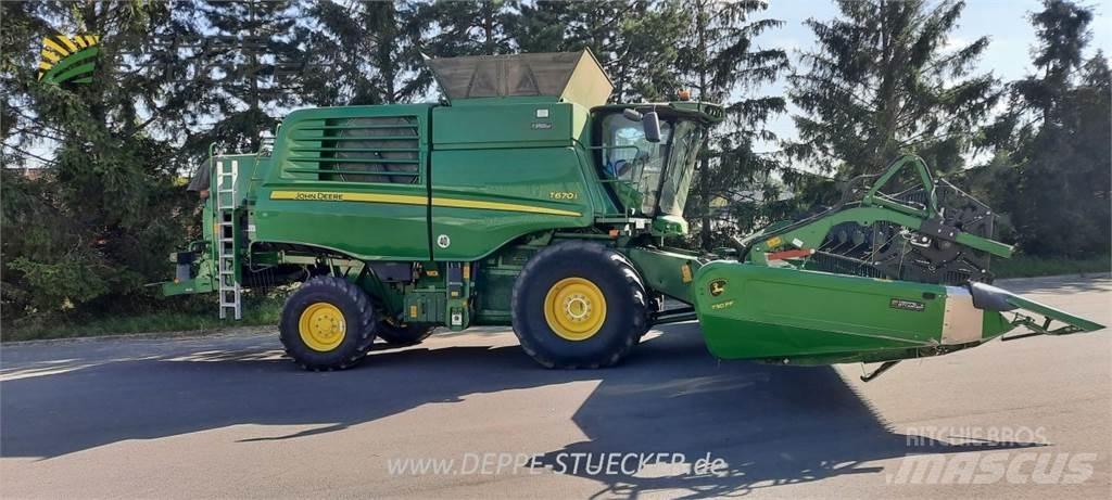 John Deere T670 Combine de secerat