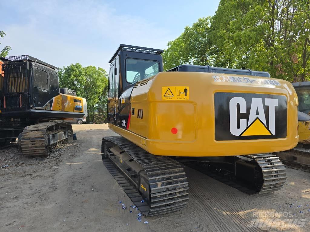 CAT 320D2 Excavatoare pe șenile

