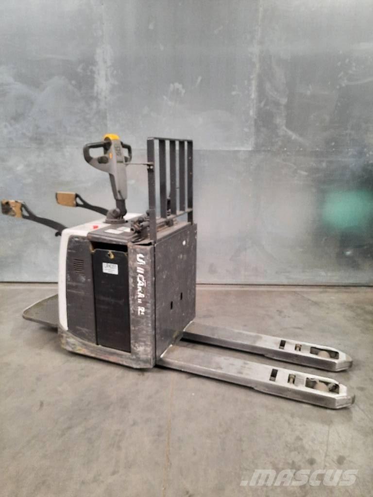 UniCarriers PMR 200 Transpaleta cu platforma