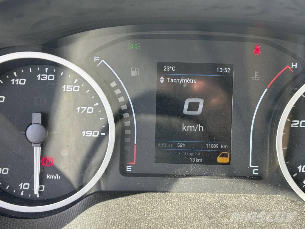 Iveco IS35SI2AA Platforme aeriene montate pe camion