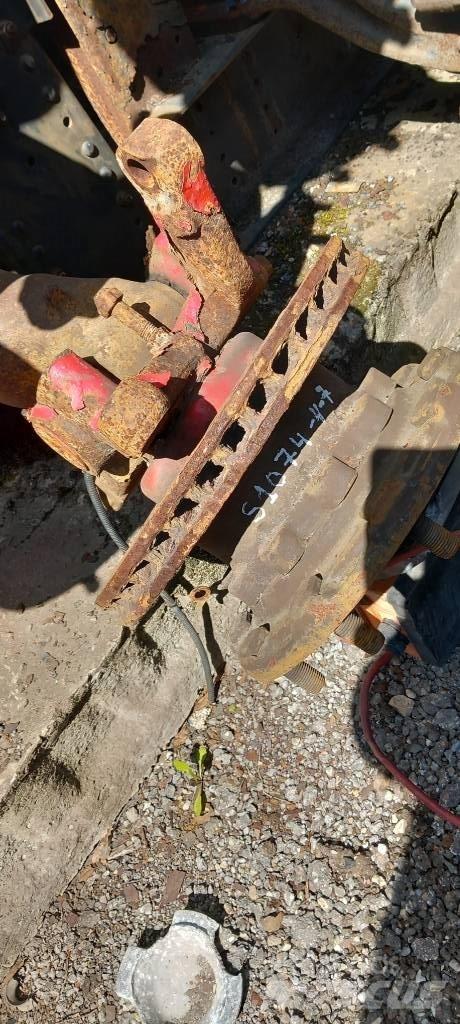 Scania P 420 2084797 Axe