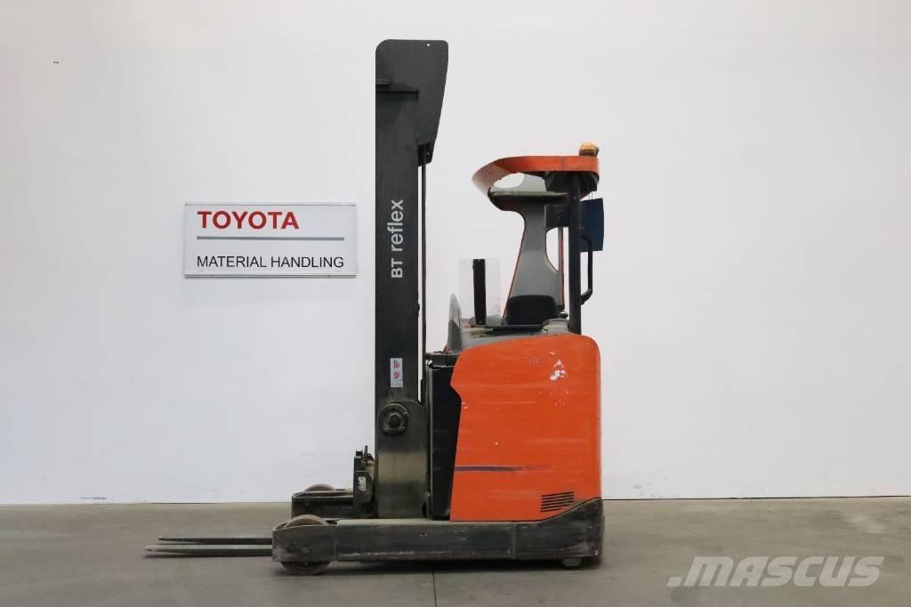 Toyota RRE160H Stivuitor cu catarg retractabil