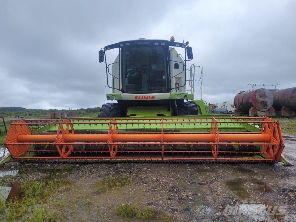 CLAAS Tucano 480 Combine de secerat