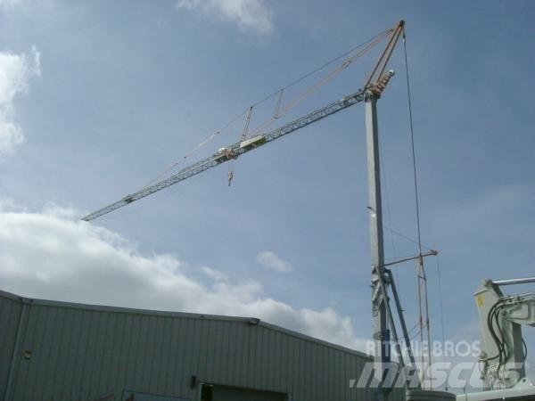 San Marco SMH322 Self erecting cranes