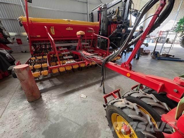 Väderstad Rapid400C Perforatoare