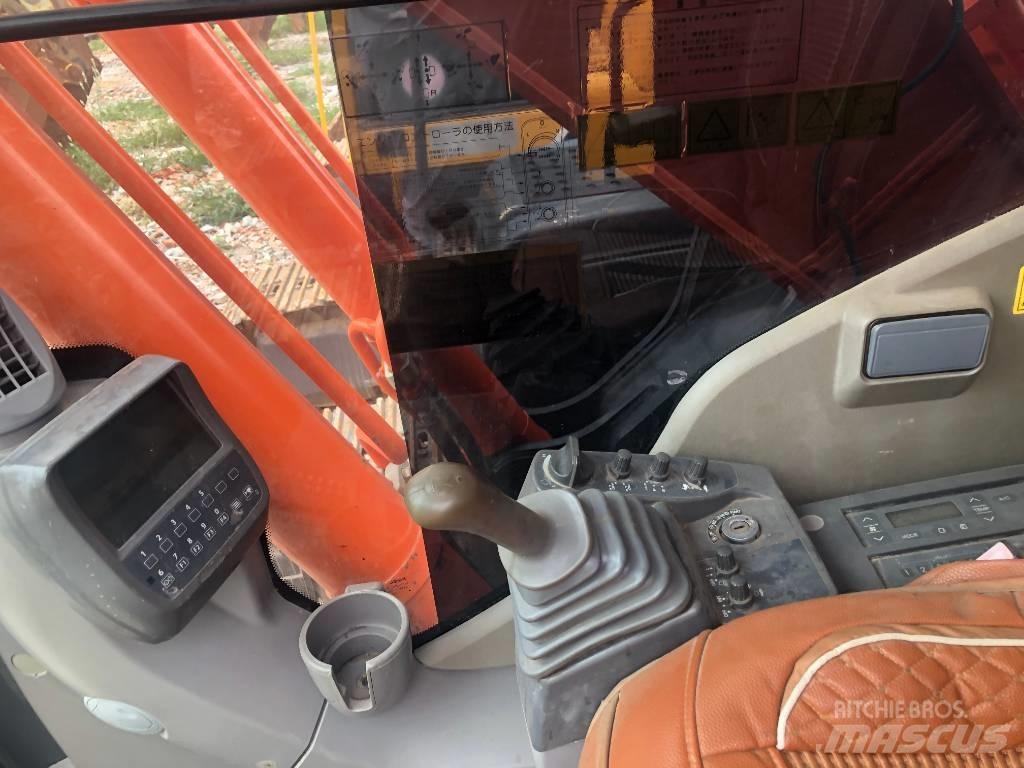 Hitachi ZX 240 Excavatoare pe șenile
