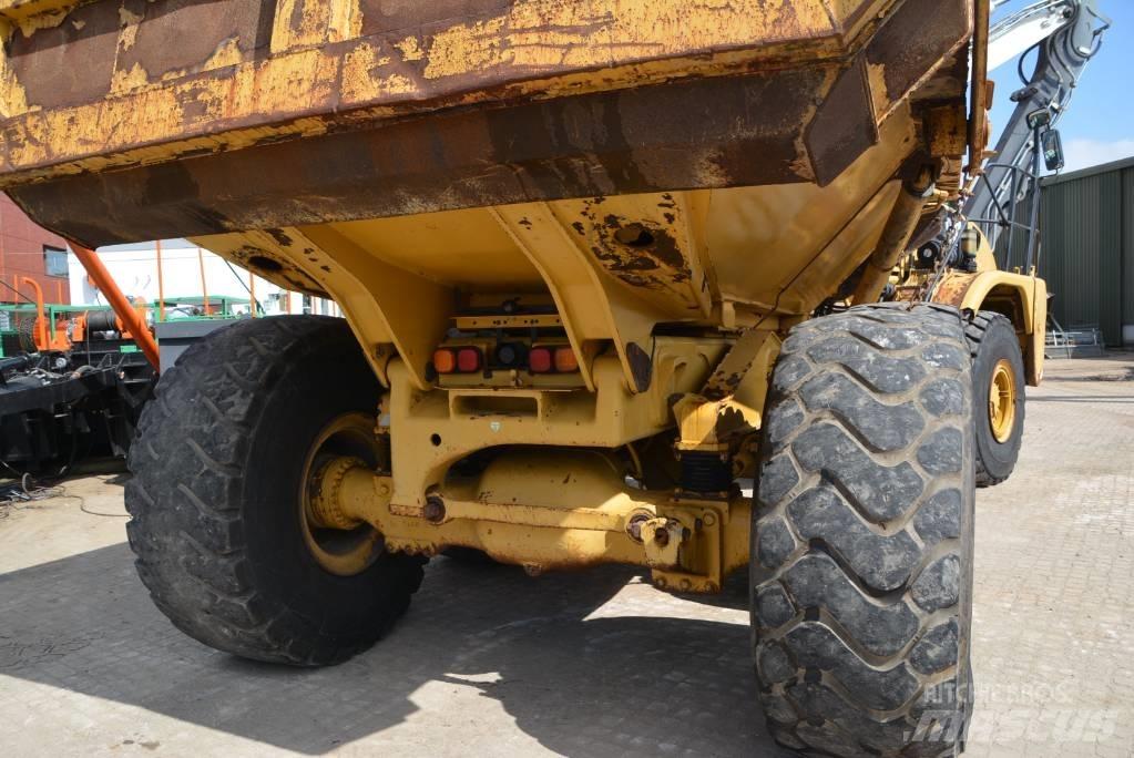 CAT 735 Transportoare articulate