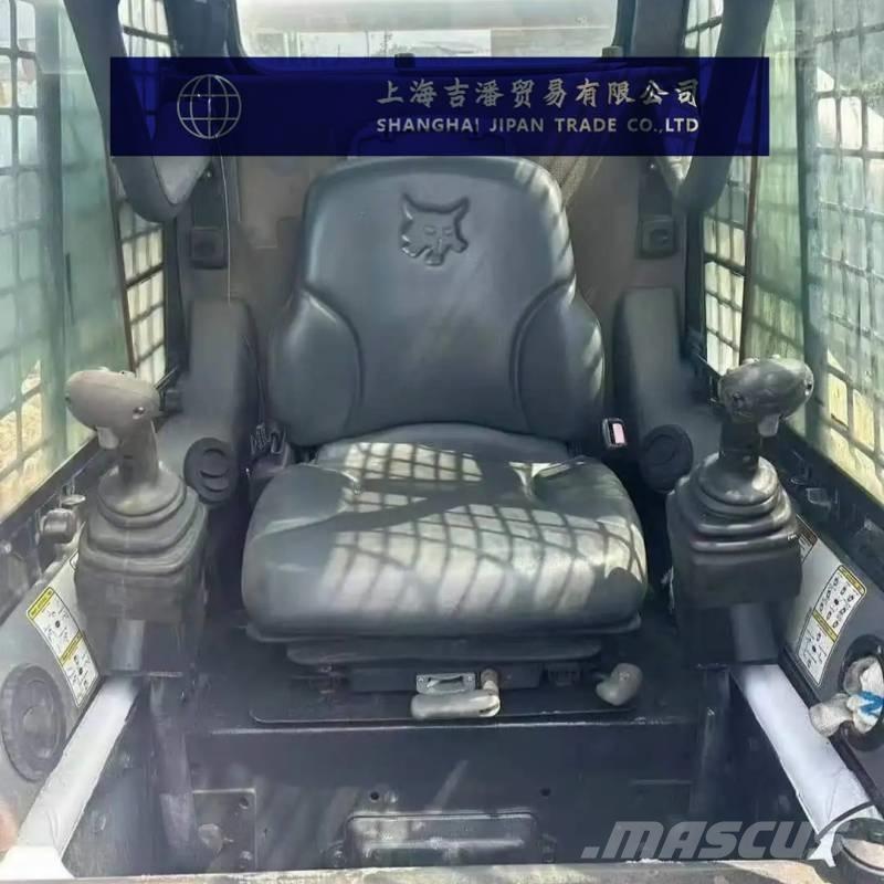 Bobcat S 330 Mini incarcator