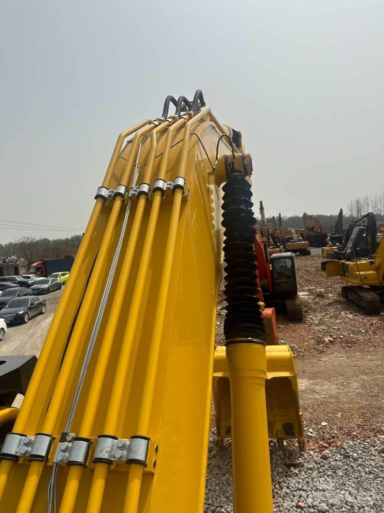 Komatsu PC 450 Excavatoare pe șenile
