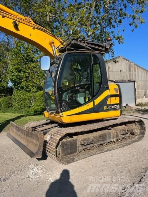 JCB JZ 140 Excavatoare pe șenile
