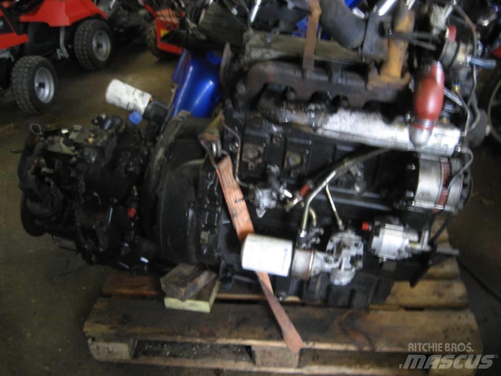 Fermec 965 Buldoexcavatoare