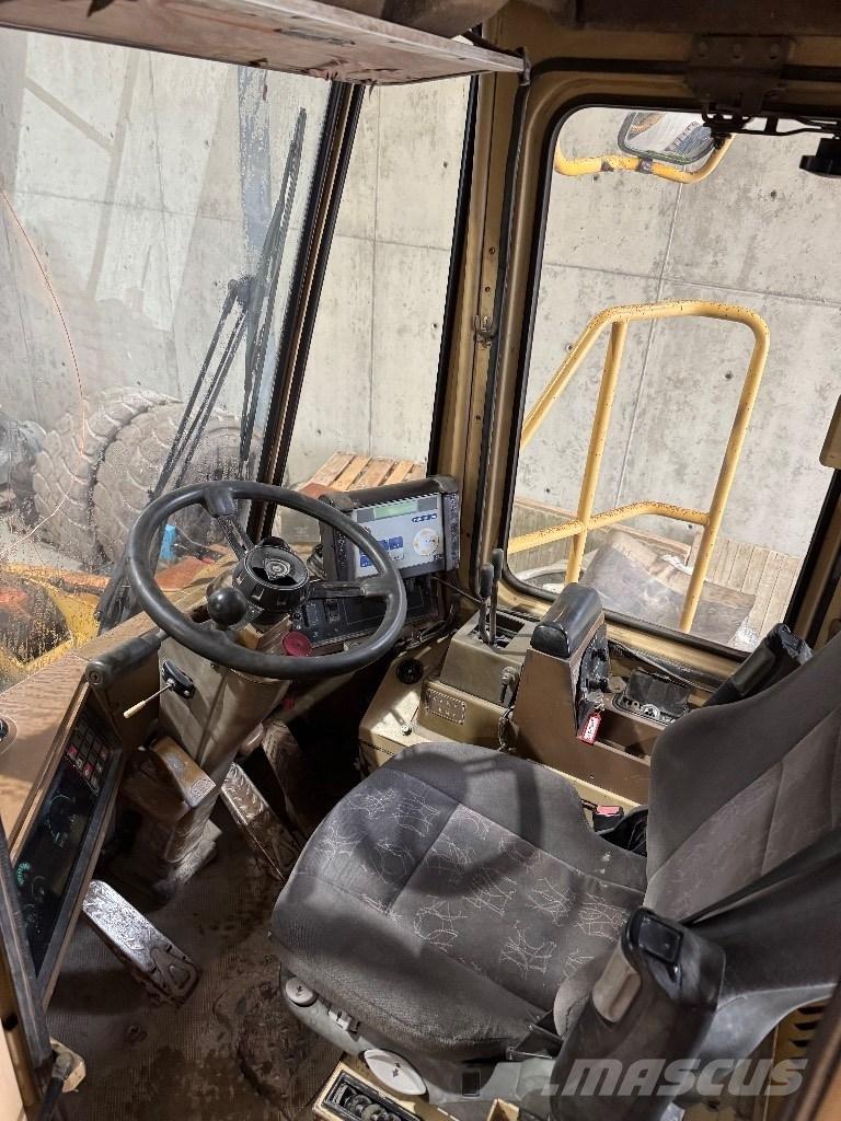 CAT 980 F Incarcator pe pneuri