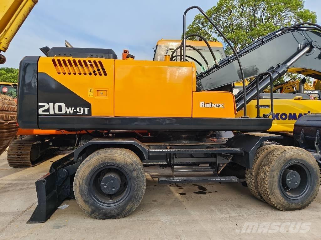 Hyundai R210W-9 Excavatoare cu roti