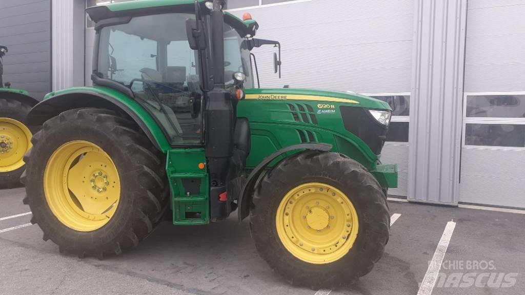 John Deere 6120 R Tractoare