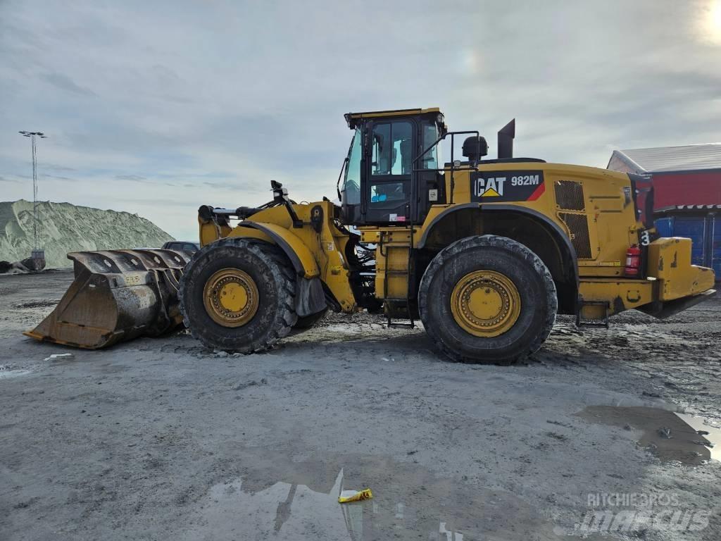 CAT 982 M Incarcator pe pneuri