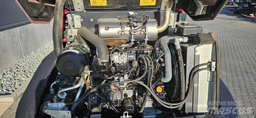 Yanmar V 80 Incarcator pe pneuri
