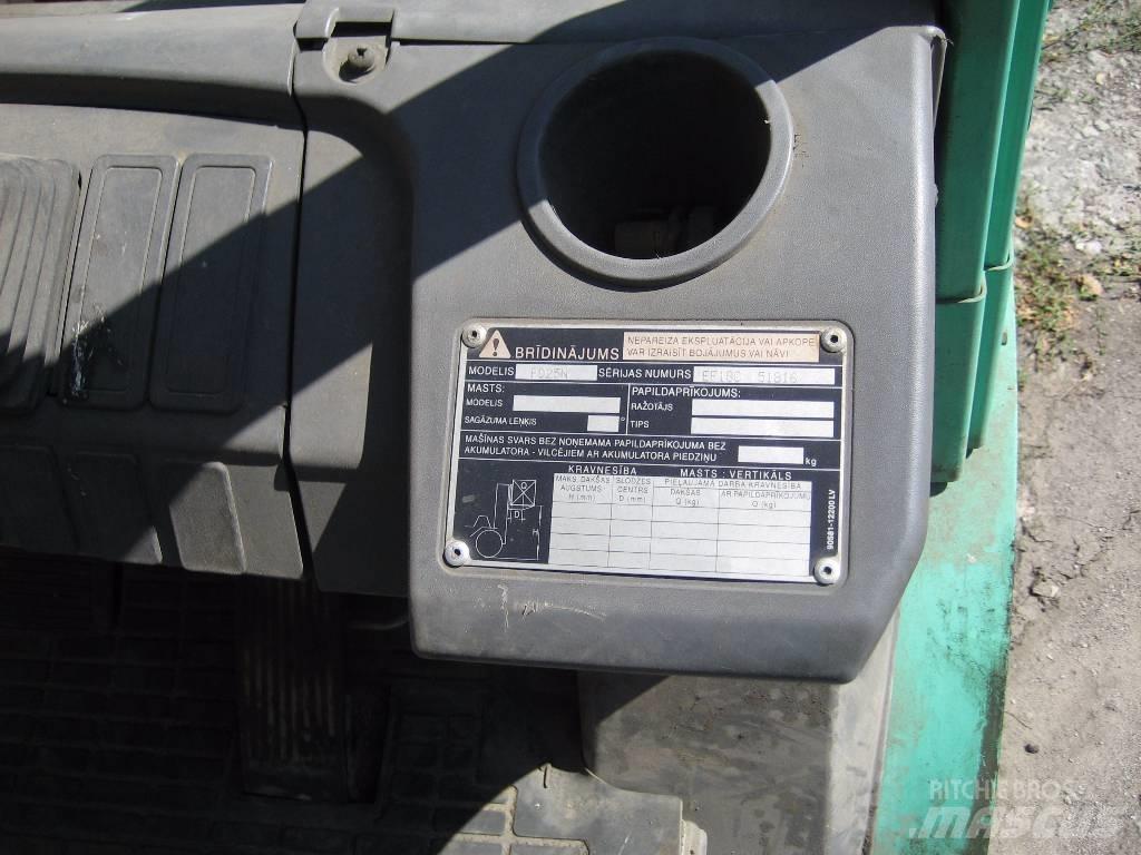 Mitsubishi FD25N Stivuitor diesel
