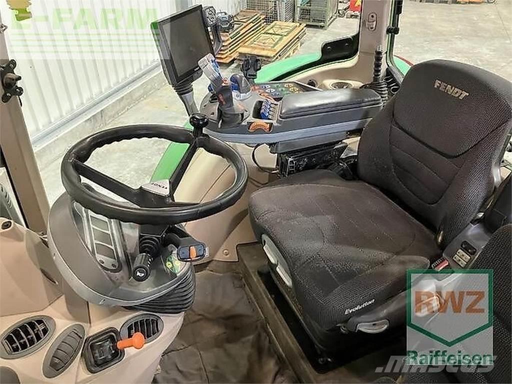 Fendt 700 vario s4 Tractoare