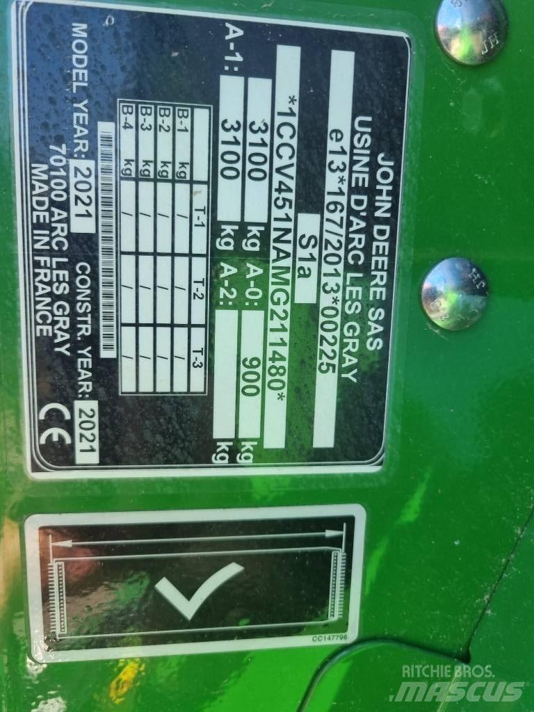 John Deere V451G Masina de balotat cilindric